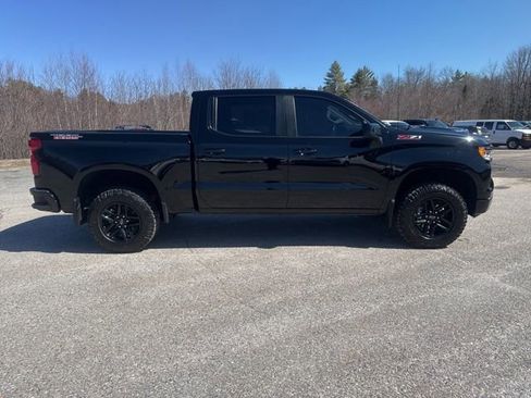 Used 2022 Chevrolet Silverado 1500 LT Trail Boss w/ Convenience Package II image 7