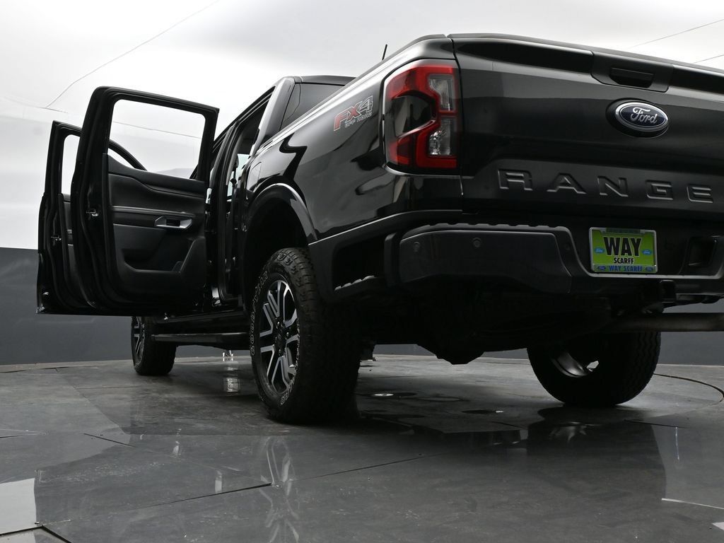 Used 2024 Ford Ranger Lariat w/ FX4 Off-Road Package AWD/4WD image 42