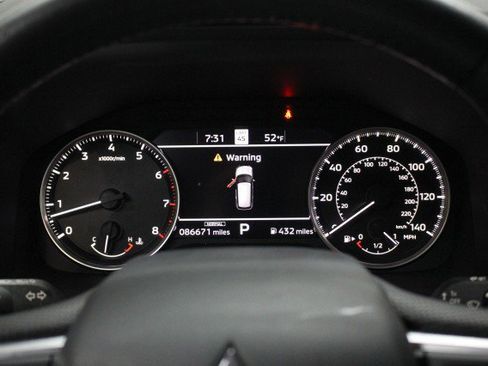 Used 2022 Mitsubishi Outlander SE image 12