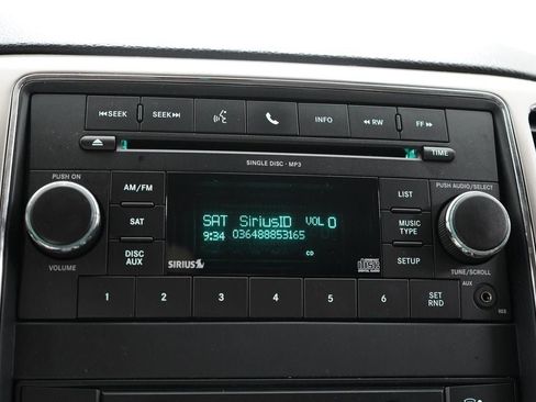Used 2013 Jeep Grand Cherokee Laredo AWD/4WD image 16