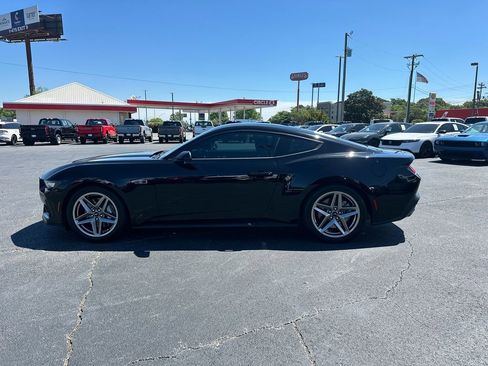 Used 2024 Ford Mustang GT Premium RWD image 4