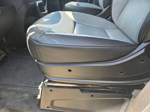 Used 2025 RAM ProMaster 2500 w/ Convenience Group FWD image 11