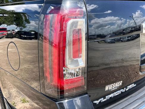 Used 2015 GMC Yukon XL Denali w/ Touring Package AWD/4WD image 20