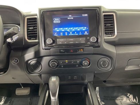 Used 2024 Nissan Frontier SV image 25