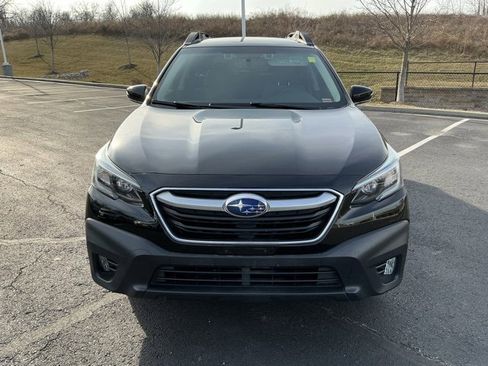 Used 2021 Subaru Outback Premium image 11