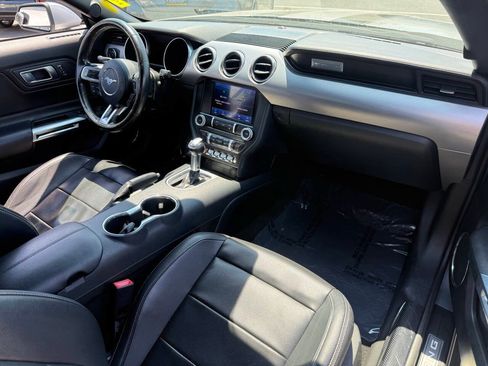 Used 2022 Ford Mustang Premium RWD image 17
