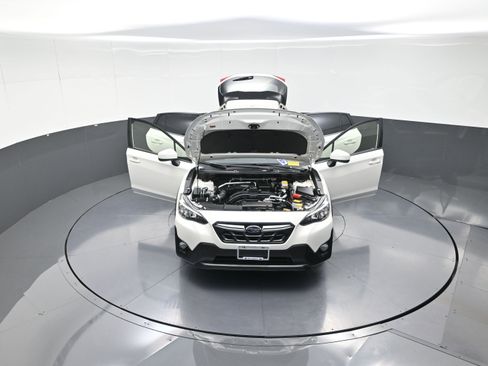 Used 2023 Subaru Crosstrek 2.0i Premium image 12