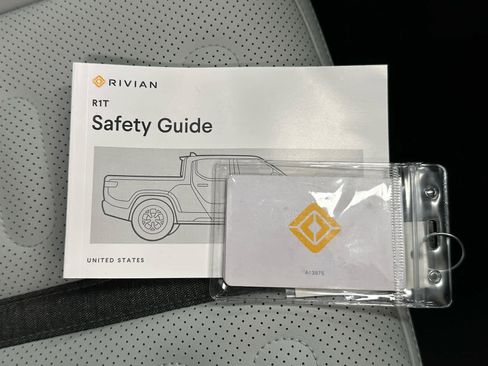 Used 2023 Rivian R1T Adventure image 38