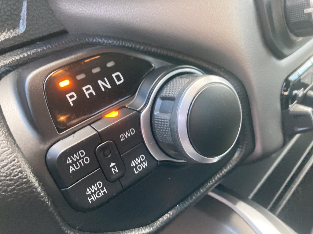 Used 2020 RAM 1500 Big Horn AWD/4WD image 30