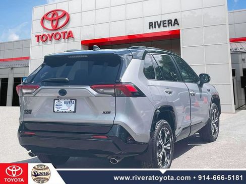 Used 2023 Toyota RAV4 XSE w/ Weather Package AWD/4WD image 6