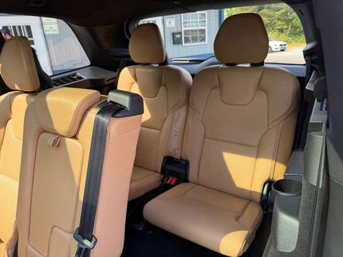 Used 2016 Volvo XC90 T6 Inscription w/ Vision Package AWD/4WD image 14