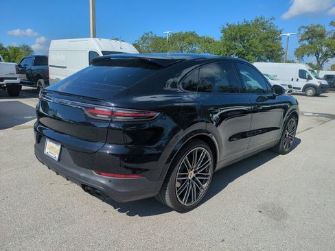 Used 2023 Porsche Cayenne S AWD/4WD image 6