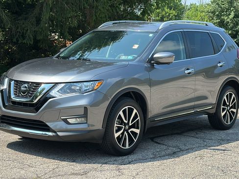 Used 2020 Nissan Rogue SL AWD/4WD image 2
