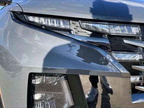 Used 2024 Hyundai Santa Cruz Limited image 39