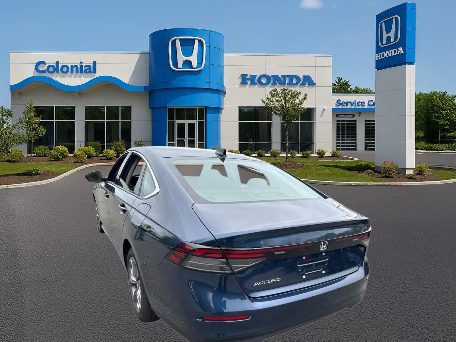 Used 2024 Honda Accord EX image 4