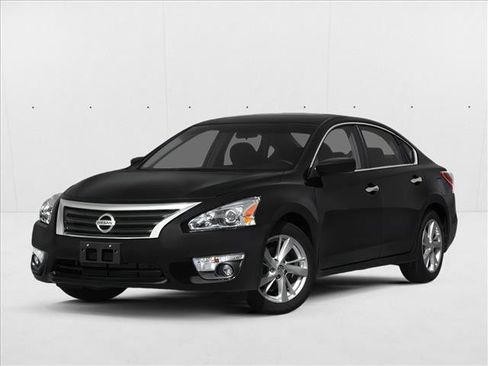 Used 2013 Nissan Altima 2.5 SV image 1