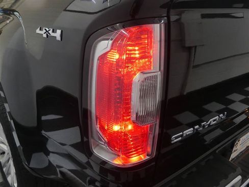 Used 2016 GMC Canyon SLT w/ Driver Alert Package AWD/4WD image 14