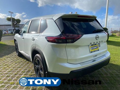 New 2026 Nissan Rogue SV FWD image 23