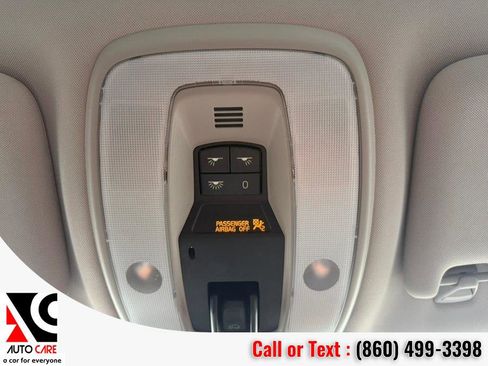 Used 2010 Volvo XC70 3.2 image 28