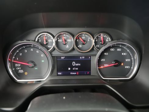 Used 2021 Chevrolet Tahoe LT w/ LT Signature Package image 12