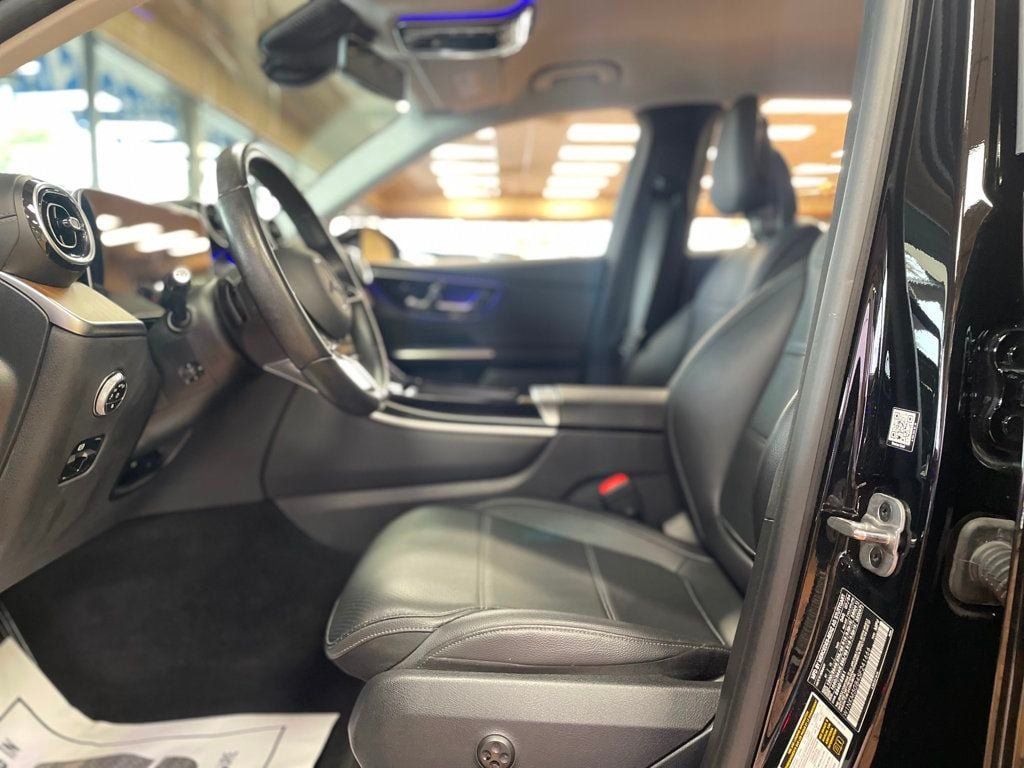 Used 2025 Mercedes-Benz GLC 350e 4MATIC image 16