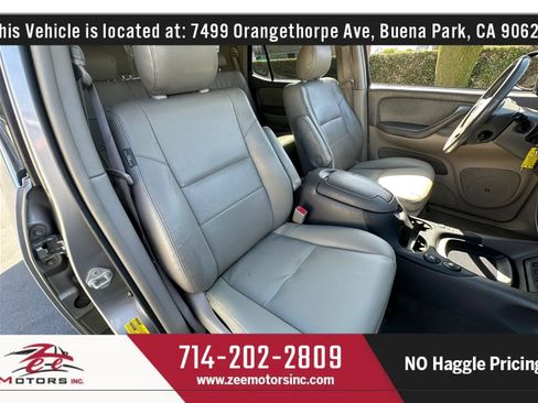 Used 2006 Toyota Sequoia SR5 AWD/4WD image 21