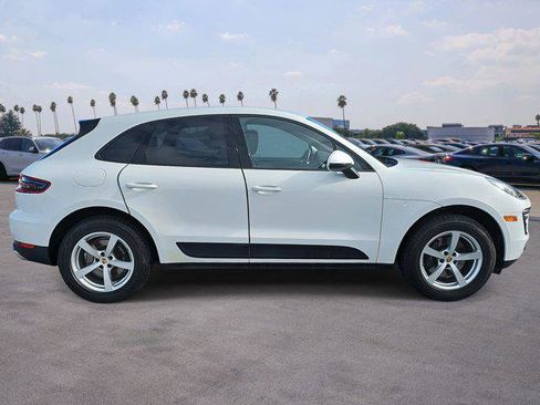 Used 2017 Porsche Macan image 4