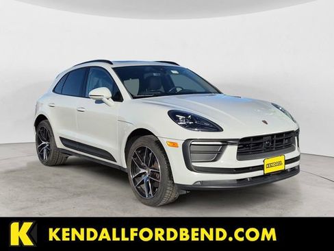 Used 2023 Porsche Macan AWD/4WD image 7