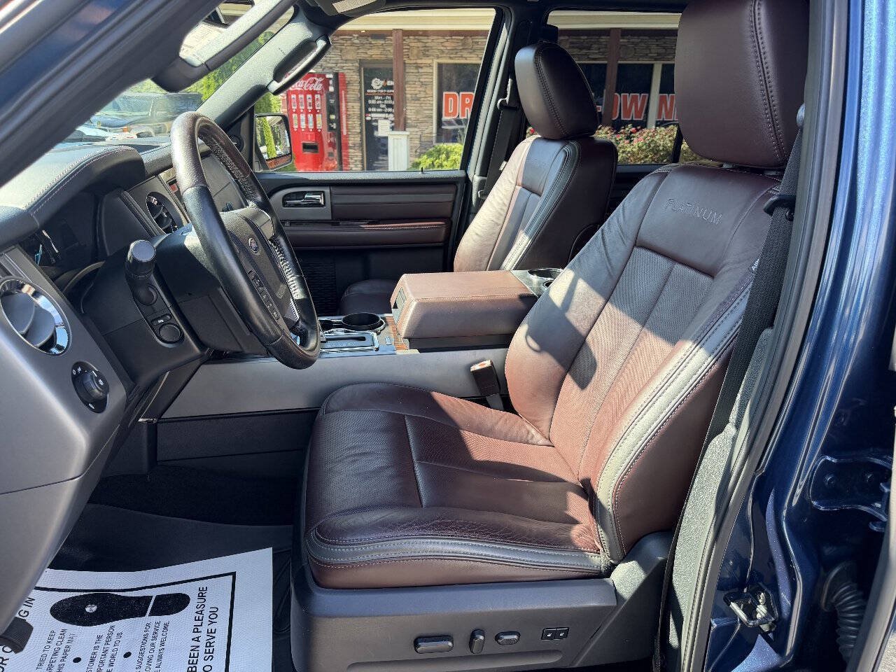 Used 2017 Ford Expedition EL Platinum AWD/4WD image 11
