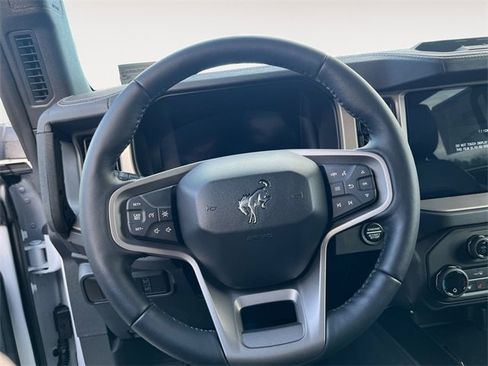 New 2025 Ford Bronco Outer Banks w/ Sasquatch Package image 12