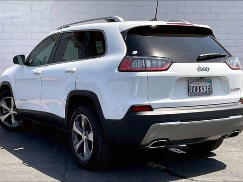 Used 2019 Jeep Cherokee Limited w/ Technology Group FWD image 10