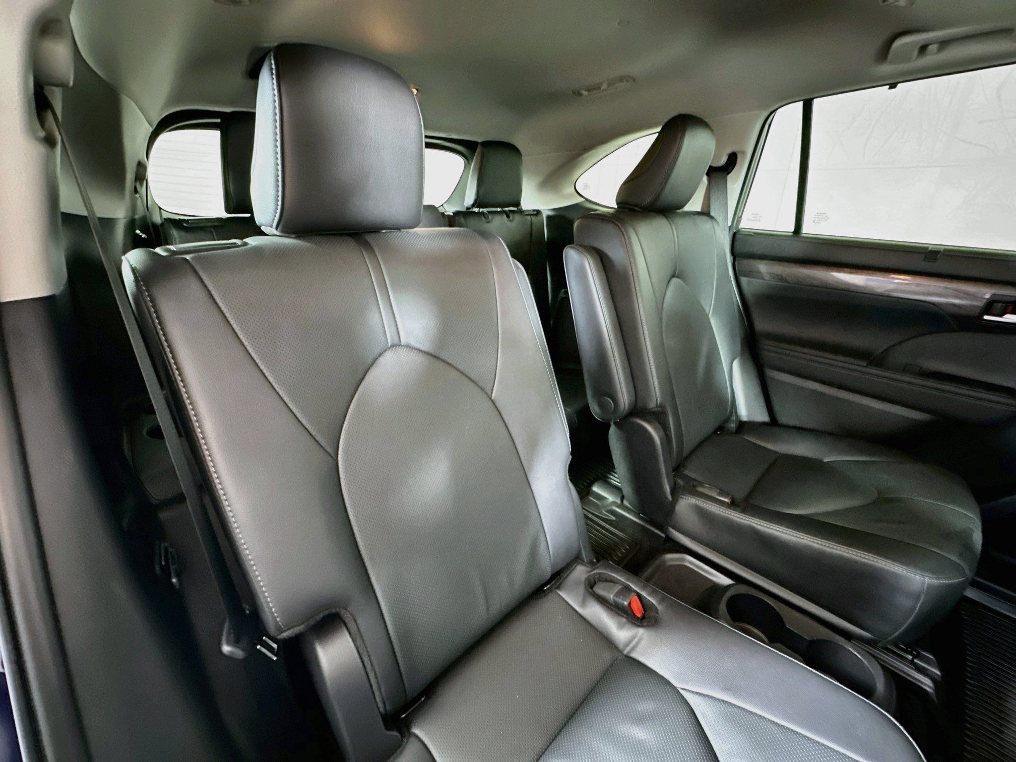 Used 2026 Toyota Highlander Limited AWD/4WD image 27