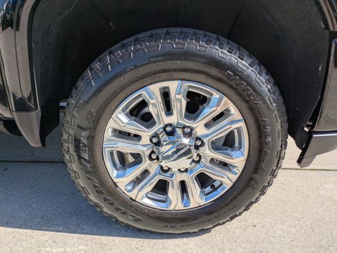 Used 2023 GMC Sierra 2500 Denali w/ Denali Ultimate Package AWD/4WD image 11