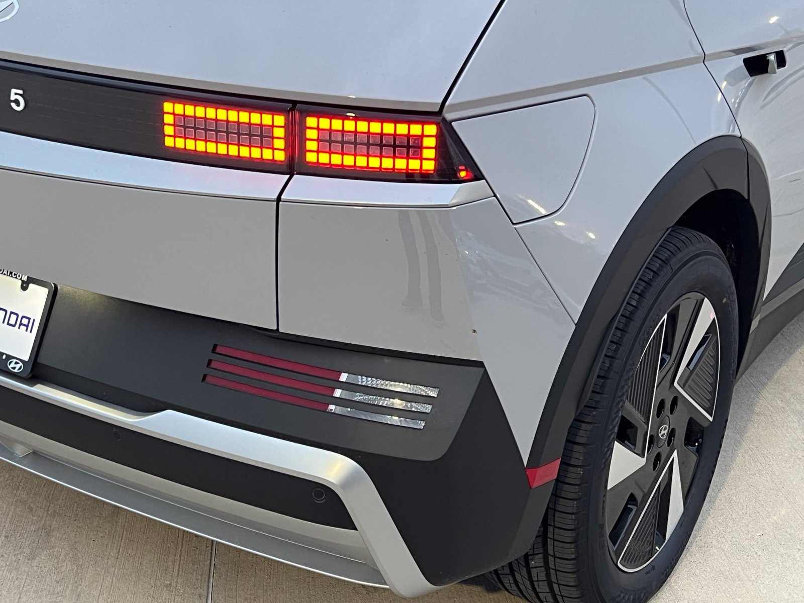 New 2027 Hyundai Ioniq 5 SEL RWD image 13