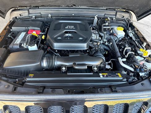 Used 2021 Jeep Wrangler Unlimited Sport S image 33