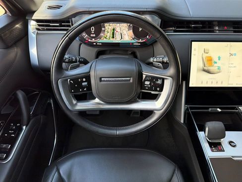 Certified 2025 Land Rover Range Rover Autobiography AWD/4WD image 31