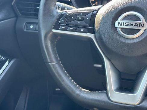Used 2022 Nissan Altima 2.5 SL FWD image 14
