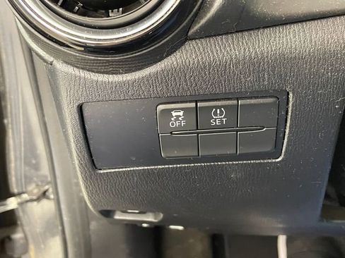 Used 2016 Scion iA image 9