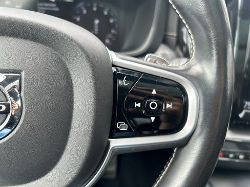 Used 2020 Volvo XC60 T5 R-Design w/ Protection Package Premier image 24