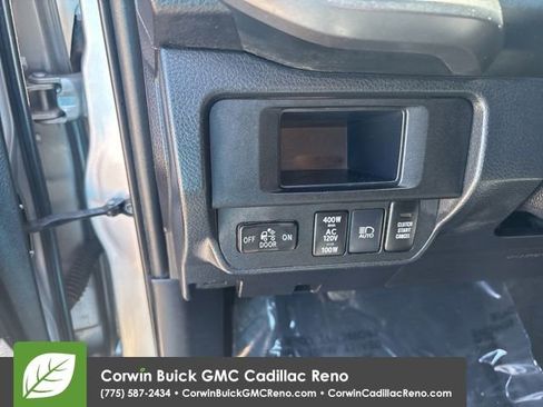 Used 2018 Toyota Tacoma TRD Sport w/ Exterior Package AWD/4WD image 12