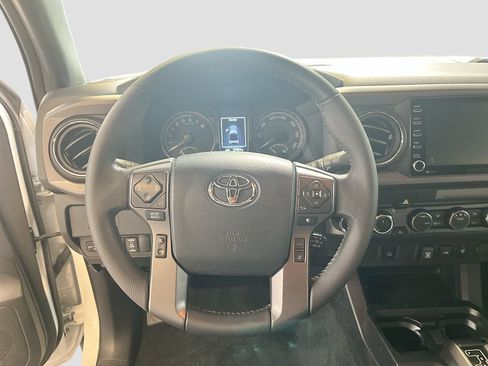 Used 2023 Toyota Tacoma TRD Sport AWD/4WD image 11