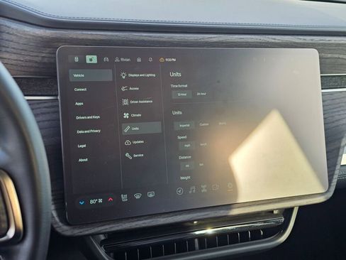 Used 2023 Rivian R1S Launch Edition image 34