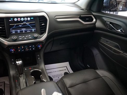 Used 2018 GMC Acadia SLT AWD/4WD image 13
