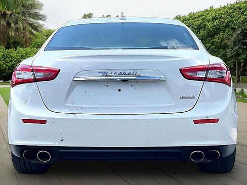 Used 2015 Maserati Ghibli RWD image 3