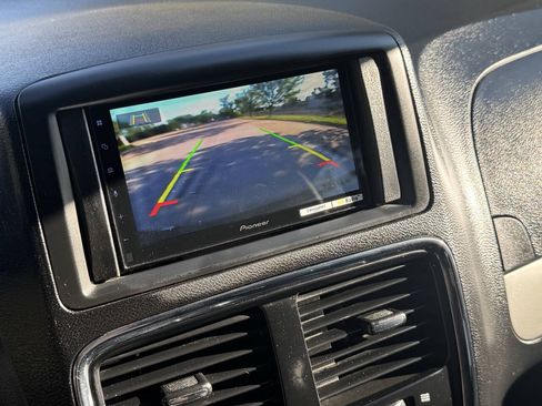 Used 2019 Dodge Grand Caravan GT FWD image 19