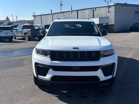 New 2026 Jeep Grand Cherokee L Limited image 2