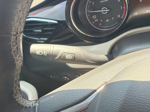 Used 2021 Buick Encore GX Preferred w/ Sport Touring Package FWD image 24
