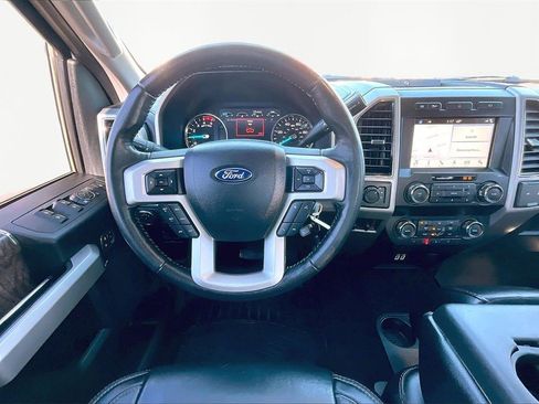 Certified 2019 Ford F250 Lariat w/ Chrome Package image 5