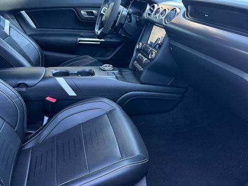 Used 2021 Ford Mustang Shelby GT500 w/ Technology Package RWD image 14