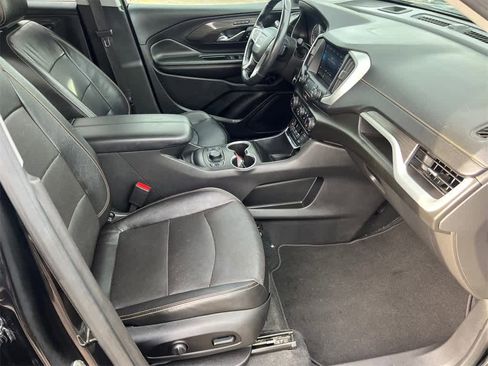 Used 2021 GMC Terrain SLT image 13
